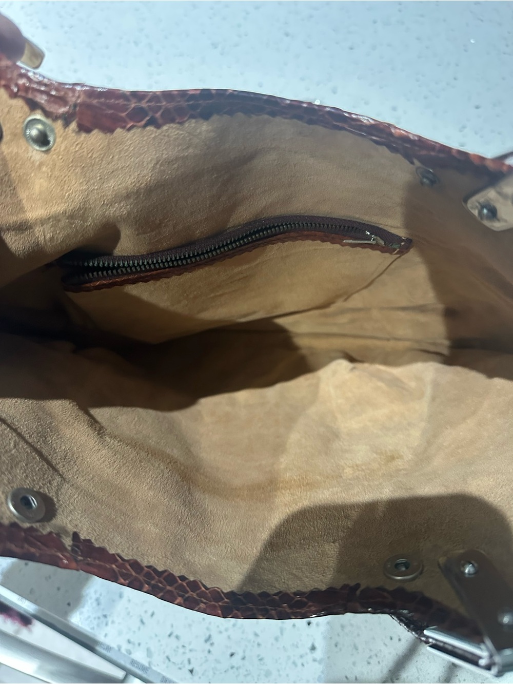 Women’s Brown Faux-Snake Tote Bag - Chic Everyday Carry - Picture 4 of 5